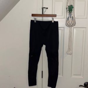 EUC Fabletics Cutout Legging